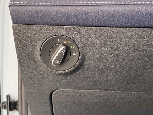 2026 Volkswagen Taos SEL