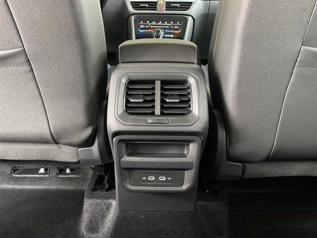 2026 Volkswagen Taos SEL