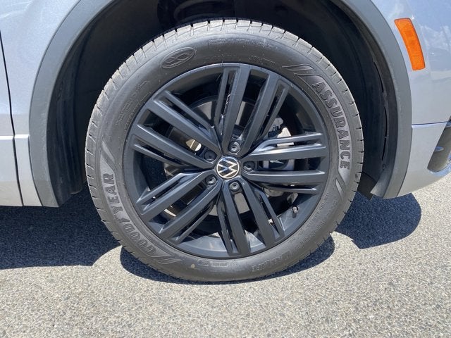 2022 Volkswagen Tiguan 2.0T SE R-Line Black