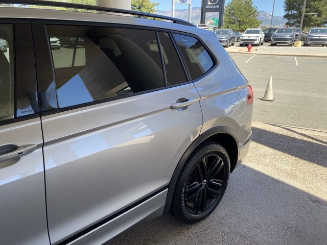 2022 Volkswagen Tiguan 2.0T SE R-Line Black