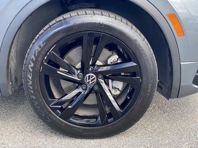 2023 Volkswagen Tiguan 2.0T SE R-Line Black
