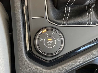 2025 Volkswagen Taos S