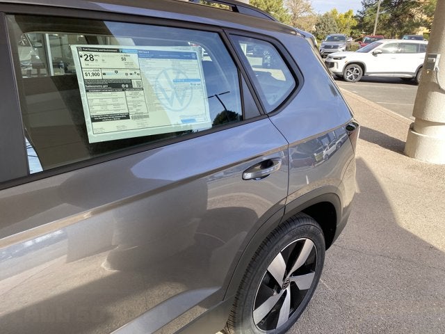 2025 Volkswagen Taos S