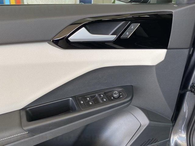 2025 Volkswagen Taos S