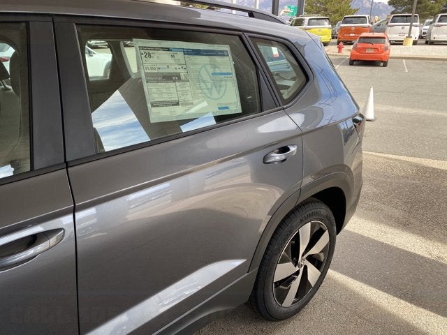 2025 Volkswagen Taos S