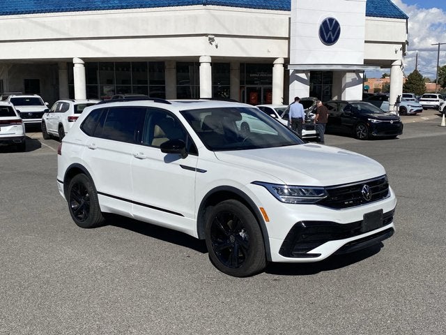 2023 Volkswagen Tiguan 2.0T SE R-Line Black