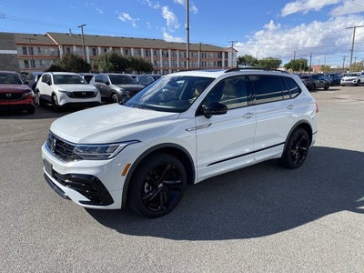 2023 Volkswagen Tiguan 2.0T SE R-Line Black