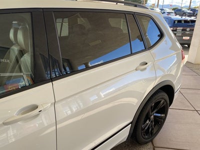 2023 Volkswagen Tiguan 2.0T SE R-Line Black