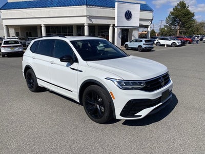 2024 Volkswagen Tiguan 2.0T SE R-Line Black