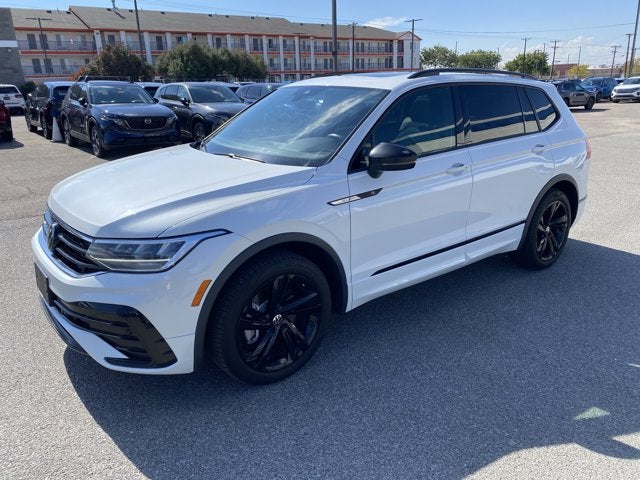 2024 Volkswagen Tiguan 2.0T SE R-Line Black