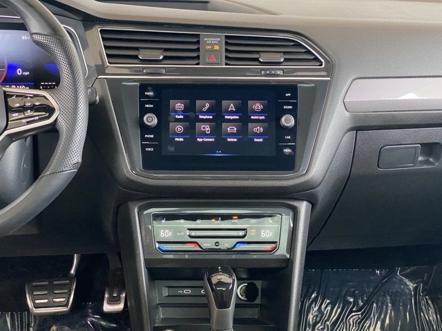 2023 Volkswagen Tiguan 2.0T SE R-Line Black