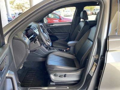 2022 Volkswagen Tiguan 2.0T SE R-Line Black