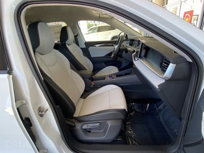 2025 Volkswagen Tiguan SE