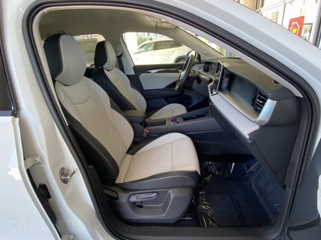 2025 Volkswagen Tiguan SE