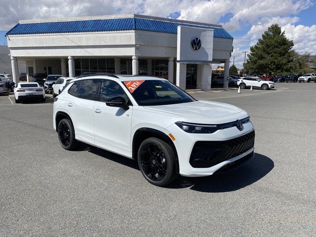 2025 Volkswagen Tiguan SE R-Line Black