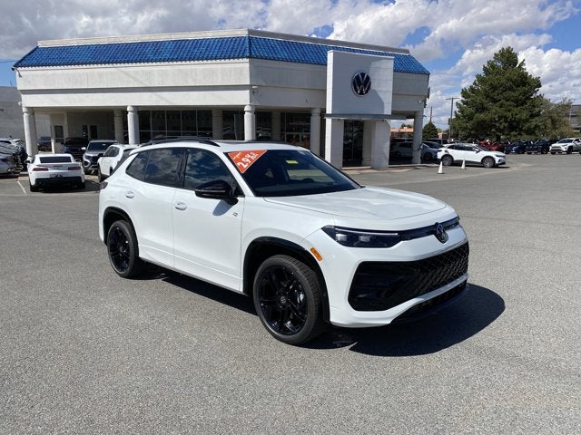 2025 Volkswagen Tiguan SE R-Line Black