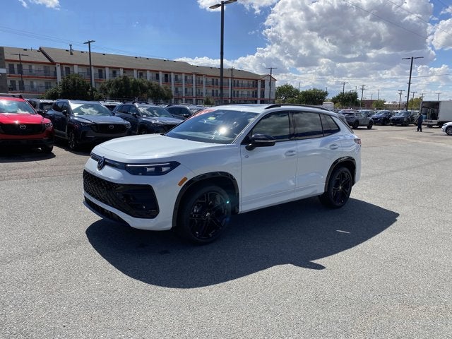 2025 Volkswagen Tiguan SE R-Line Black