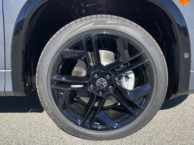 2025 Volkswagen Tiguan SE R-Line Black