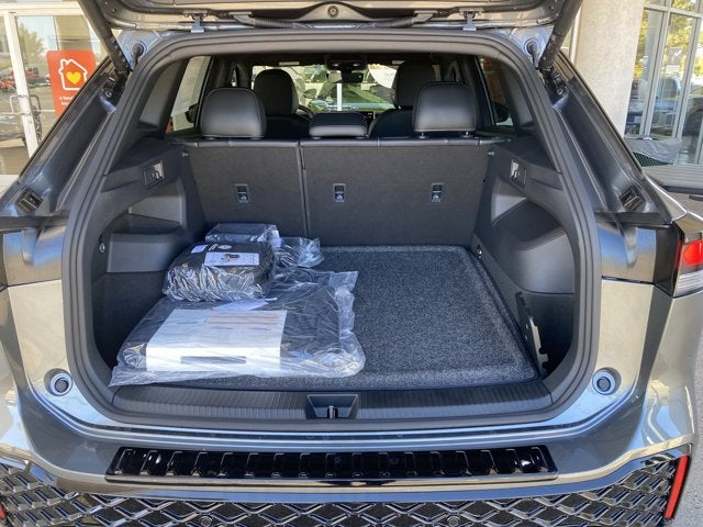 2025 Volkswagen Tiguan SE R-Line Black