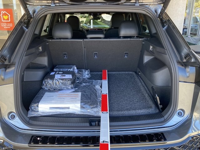 2025 Volkswagen Tiguan SE R-Line Black