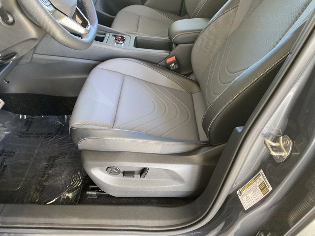 2025 Volkswagen Tiguan SE R-Line Black