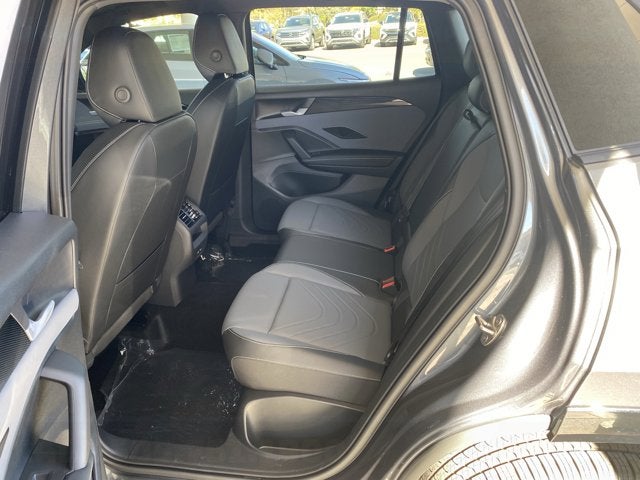 2025 Volkswagen Tiguan SE R-Line Black