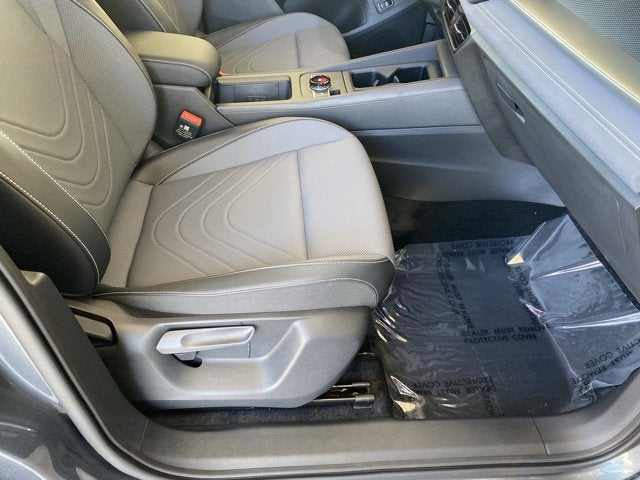 2025 Volkswagen Tiguan SE R-Line Black