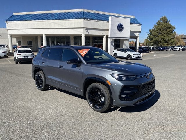 2025 Volkswagen Tiguan SE R-Line Black