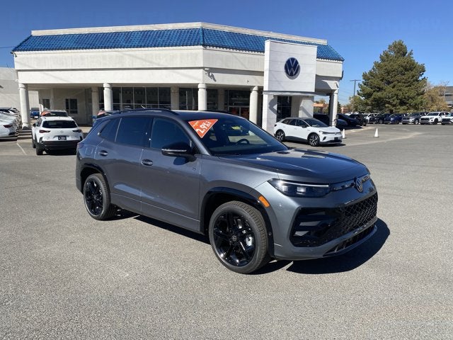 2025 Volkswagen Tiguan SE R-Line Black