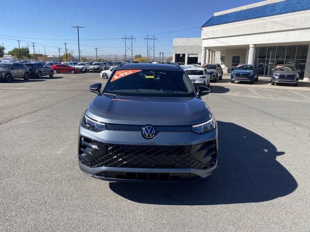 2025 Volkswagen Tiguan SE R-Line Black