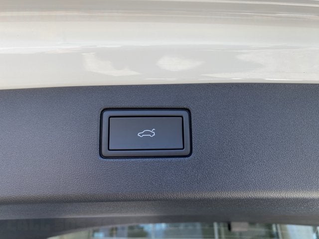 2025 Volkswagen Tiguan SE R-Line Black