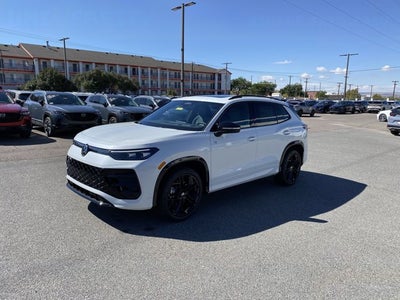 2025 Volkswagen Tiguan SE R-Line Black