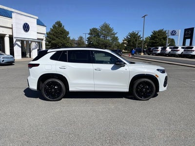 2025 Volkswagen Tiguan SE R-Line Black