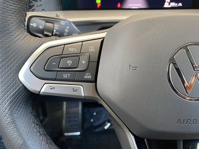 2025 Volkswagen Tiguan SE R-Line Black