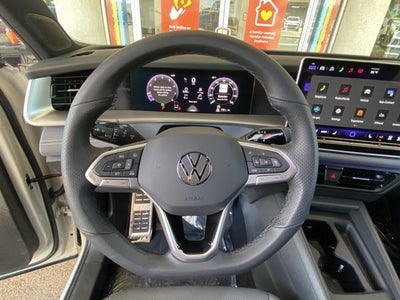 2026 Volkswagen Tiguan SE R-Line Black