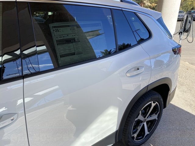 2025 Volkswagen Tiguan SE