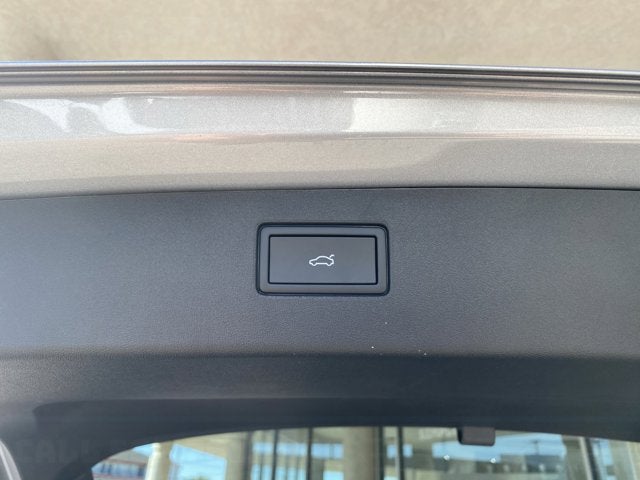 2025 Volkswagen Tiguan SE