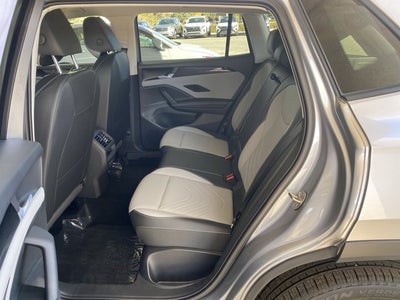 2025 Volkswagen Tiguan SE