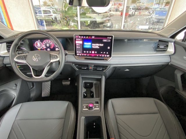 2025 Volkswagen Tiguan 2.0T SE