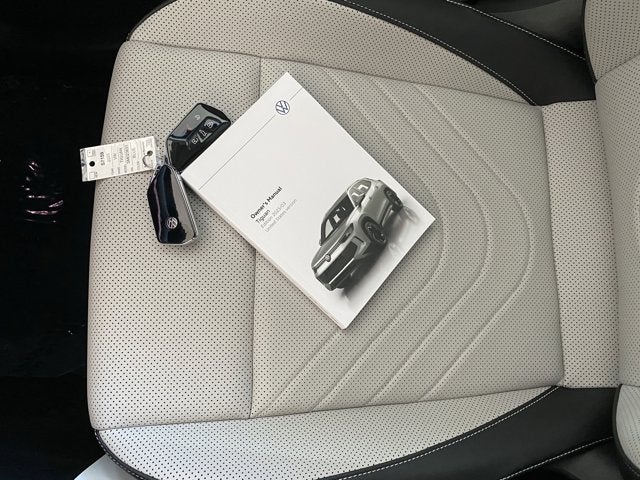 2025 Volkswagen Tiguan 2.0T SE