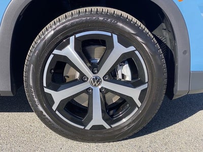 2025 Volkswagen Tiguan 2.0T SE