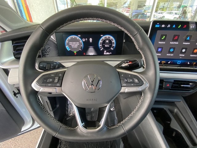 2025 Volkswagen Tiguan 2.0T SE