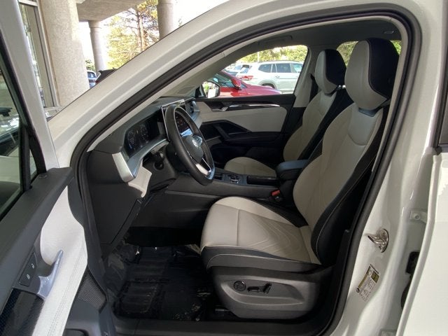 2025 Volkswagen Tiguan 2.0T SE