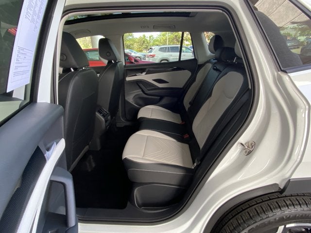 2025 Volkswagen Tiguan 2.0T SE