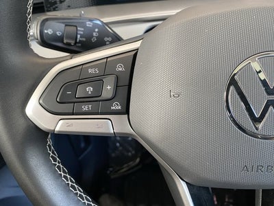 2025 Volkswagen Tiguan 2.0T SE