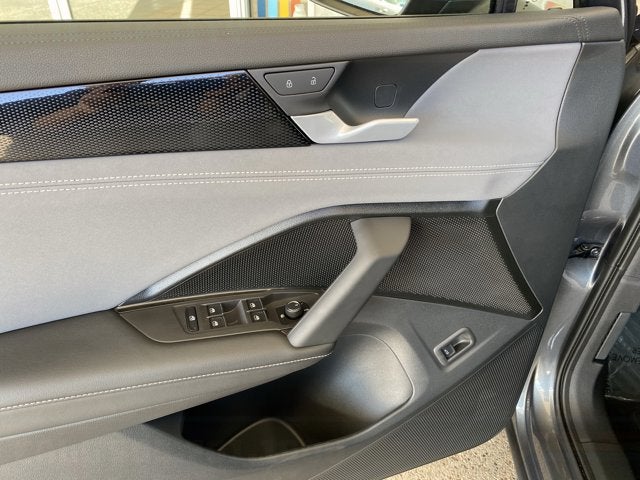 2025 Volkswagen Tiguan SE