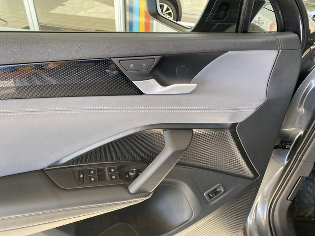 2025 Volkswagen Tiguan SE