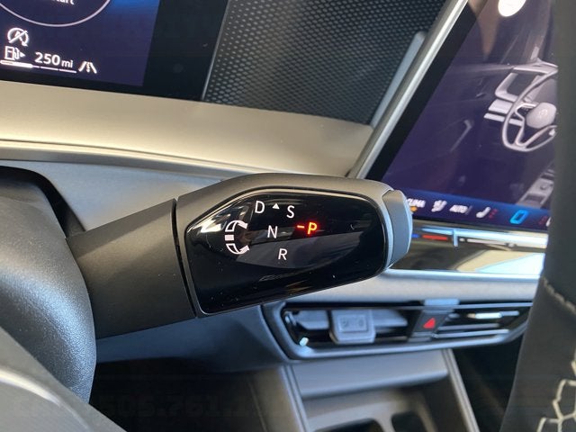 2025 Volkswagen Tiguan SE