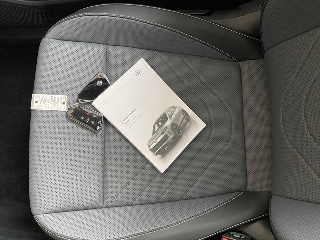 2025 Volkswagen Tiguan 2.0T SE