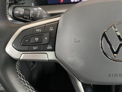 2025 Volkswagen Tiguan 2.0T SE